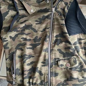 Army Fatigue zip Up!